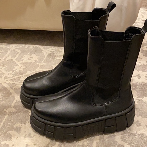ASOS platform boots - Picture 2 of 4